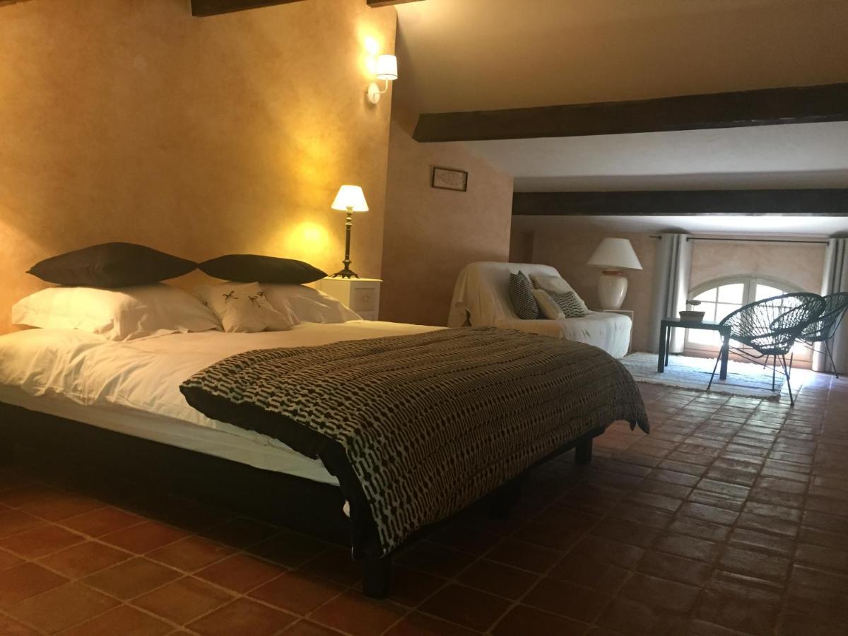 La Petite Sardine Bed & Breakfast Lirac ภายนอก รูปภาพ